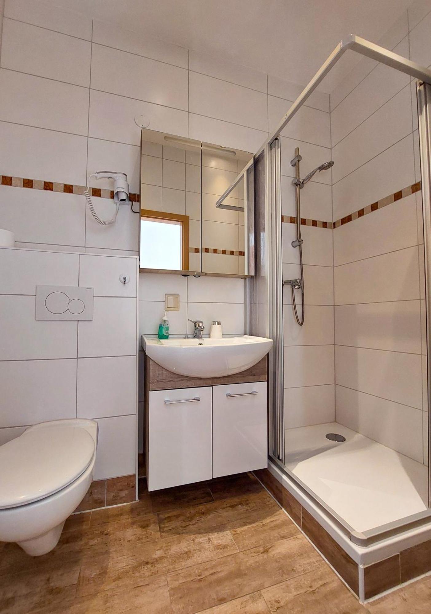 Zur Deutschen Eiche - Fruehstueckspension Und Ferienwohnungen Großschönau Habitación foto