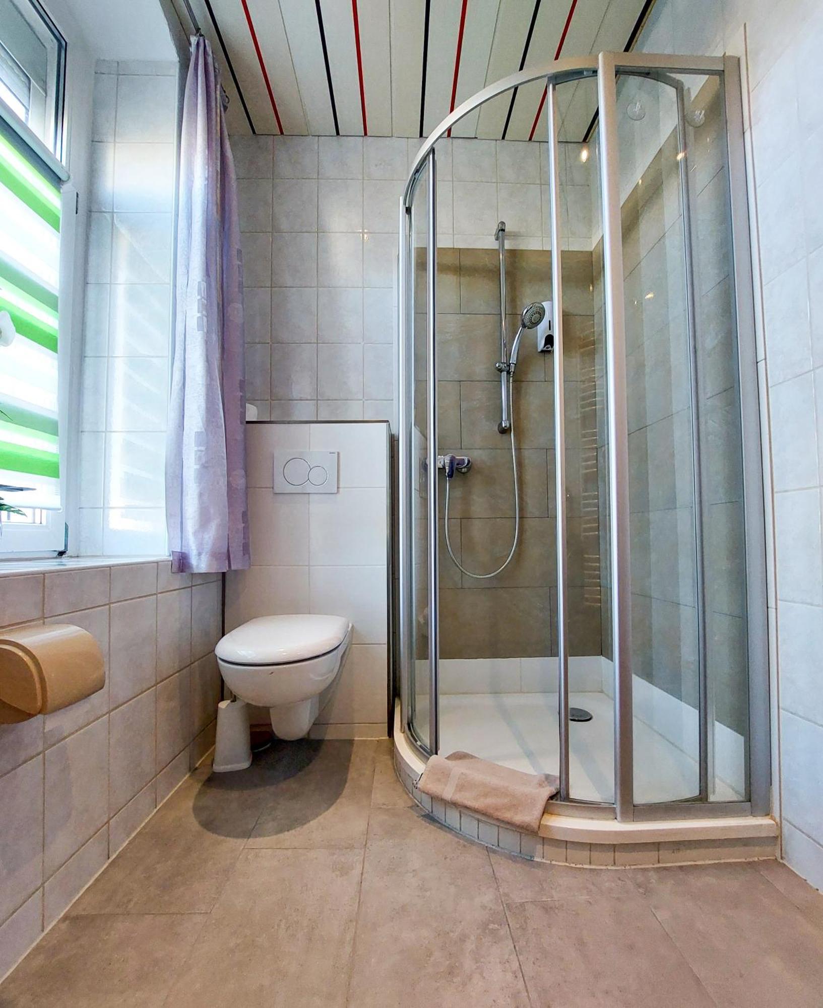 Zur Deutschen Eiche - Fruehstueckspension Und Ferienwohnungen Großschönau Habitación foto